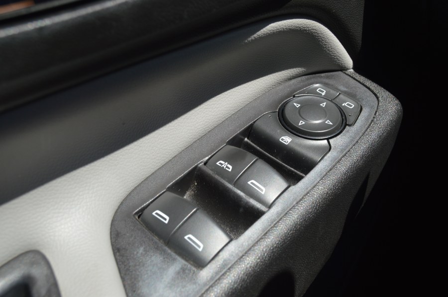 2019 Chevrolet Equinox FWD 4dr LT w/1LT, available for sale in Moreno Valley, California | Fusion Motors Inc. Moreno Valley, California 2019 Chevrolet Equinox FWD 4dr LT w/1LT, available for sale in Moreno Valley, California | Fusion Motors Inc. Moreno Valley, California