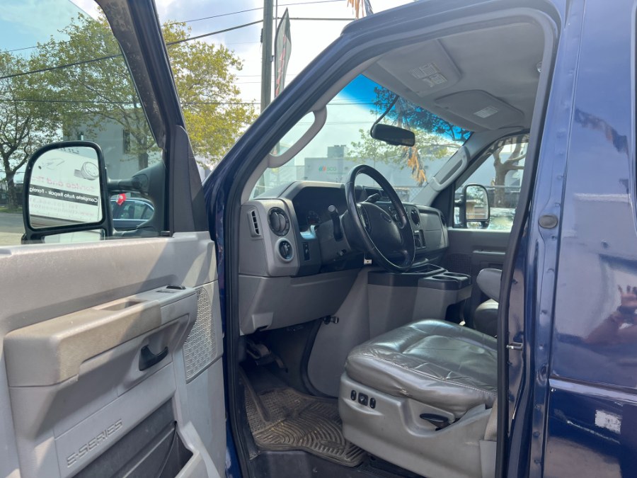 2010 Ford Econoline Wagon E-150 XLT, available for sale in New Haven, Connecticut | Unique Auto Sales LLC. New Haven, Connecticut 2010 Ford Econoline Wagon E-150 XLT, available for sale in New Haven, Connecticut | Unique Auto Sales LLC. New Haven, Connecticut