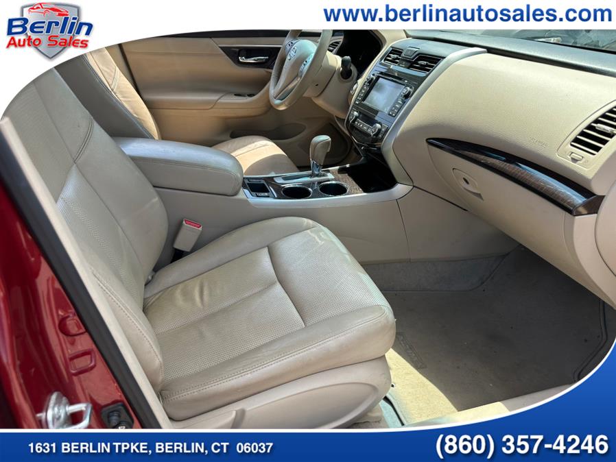 2014 Nissan Altima 4dr Sdn I4 2.5 SL, available for sale in Berlin, Connecticut | Berlin Auto Sales LLC. Berlin, Connecticut 2014 Nissan Altima 4dr Sdn I4 2.5 SL, available for sale in Berlin, Connecticut | Berlin Auto Sales LLC. Berlin, Connecticut