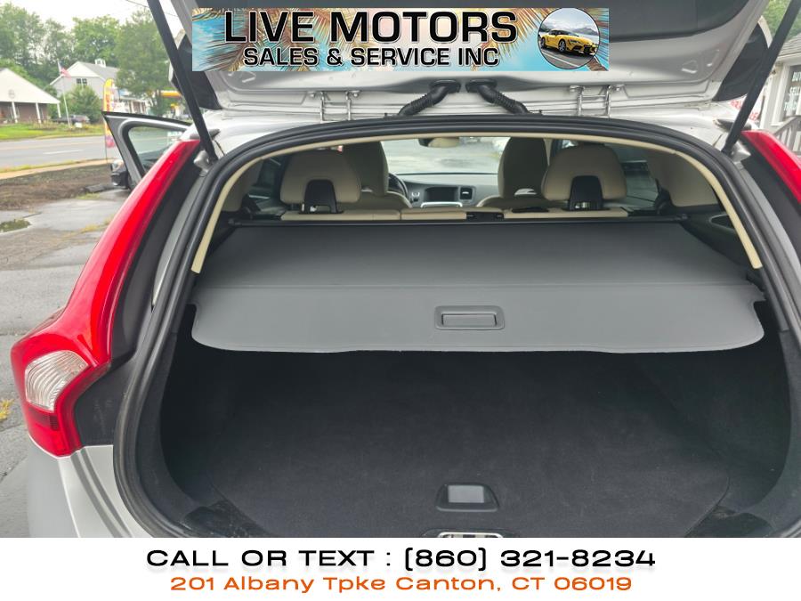 2017 Volvo V60 Cross Country T5 AWD, available for sale in Canton, Connecticut | Live Motors Sales and Service INC. Canton, Connecticut 2017 Volvo V60 Cross Country T5 AWD, available for sale in Canton, Connecticut | Live Motors Sales and Service INC. Canton, Connecticut