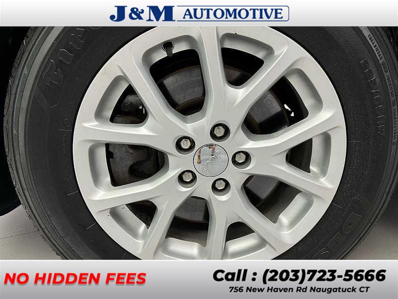 2016 Jeep Cherokee Latitude, available for sale in Naugatuck, Connecticut | J&M Automotive Sls&Svc LLC. Naugatuck, Connecticut 2016 Jeep Cherokee Latitude, available for sale in Naugatuck, Connecticut | J&M Automotive Sls&Svc LLC. Naugatuck, Connecticut