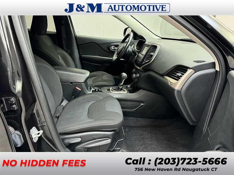 2016 Jeep Cherokee Latitude, available for sale in Naugatuck, Connecticut | J&M Automotive Sls&Svc LLC. Naugatuck, Connecticut 2016 Jeep Cherokee Latitude, available for sale in Naugatuck, Connecticut | J&M Automotive Sls&Svc LLC. Naugatuck, Connecticut