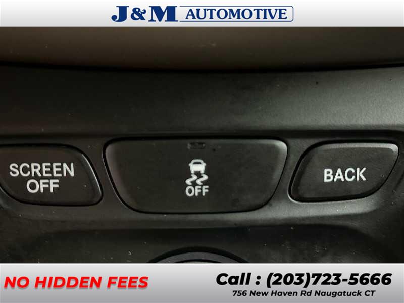 2016 Jeep Cherokee Latitude, available for sale in Naugatuck, Connecticut | J&M Automotive Sls&Svc LLC. Naugatuck, Connecticut 2016 Jeep Cherokee Latitude, available for sale in Naugatuck, Connecticut | J&M Automotive Sls&Svc LLC. Naugatuck, Connecticut