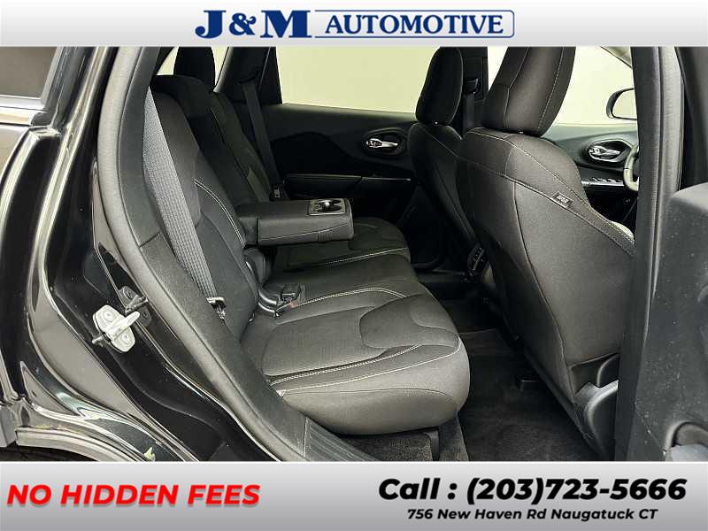 2016 Jeep Cherokee Latitude, available for sale in Naugatuck, Connecticut | J&M Automotive Sls&Svc LLC. Naugatuck, Connecticut 2016 Jeep Cherokee Latitude, available for sale in Naugatuck, Connecticut | J&M Automotive Sls&Svc LLC. Naugatuck, Connecticut