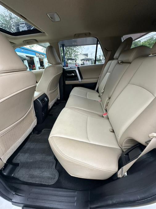 2016 Toyota 4Runner 4WD 4dr V6 SR5 Premium (Natl), available for sale in Branford, Connecticut | Al Mac Motors 2. Branford, Connecticut 2016 Toyota 4Runner 4WD 4dr V6 SR5 Premium (Natl), available for sale in Branford, Connecticut | Al Mac Motors 2. Branford, Connecticut