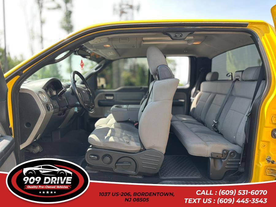 2004 Ford F-150 XLT | FX4, available for sale in BORDENTOWN, New Jersey | 909 Drive. BORDENTOWN, New Jersey 2004 Ford F-150 XLT | FX4, available for sale in BORDENTOWN, New Jersey | 909 Drive. BORDENTOWN, New Jersey