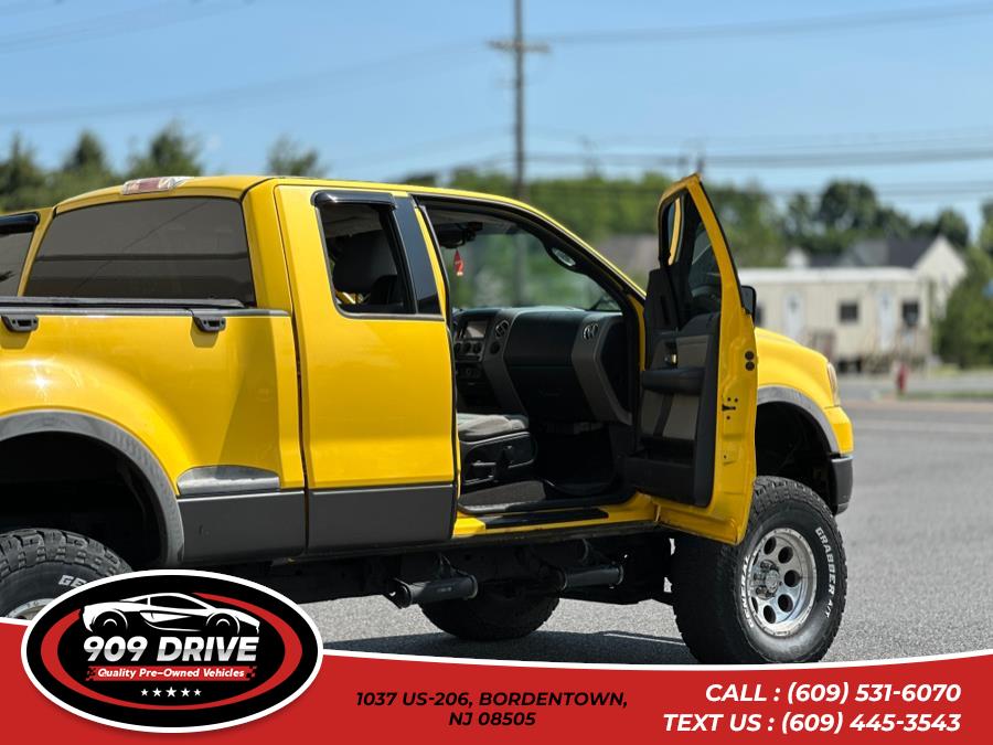 2004 Ford F-150 XLT | FX4, available for sale in BORDENTOWN, New Jersey | 909 Drive. BORDENTOWN, New Jersey 2004 Ford F-150 XLT | FX4, available for sale in BORDENTOWN, New Jersey | 909 Drive. BORDENTOWN, New Jersey