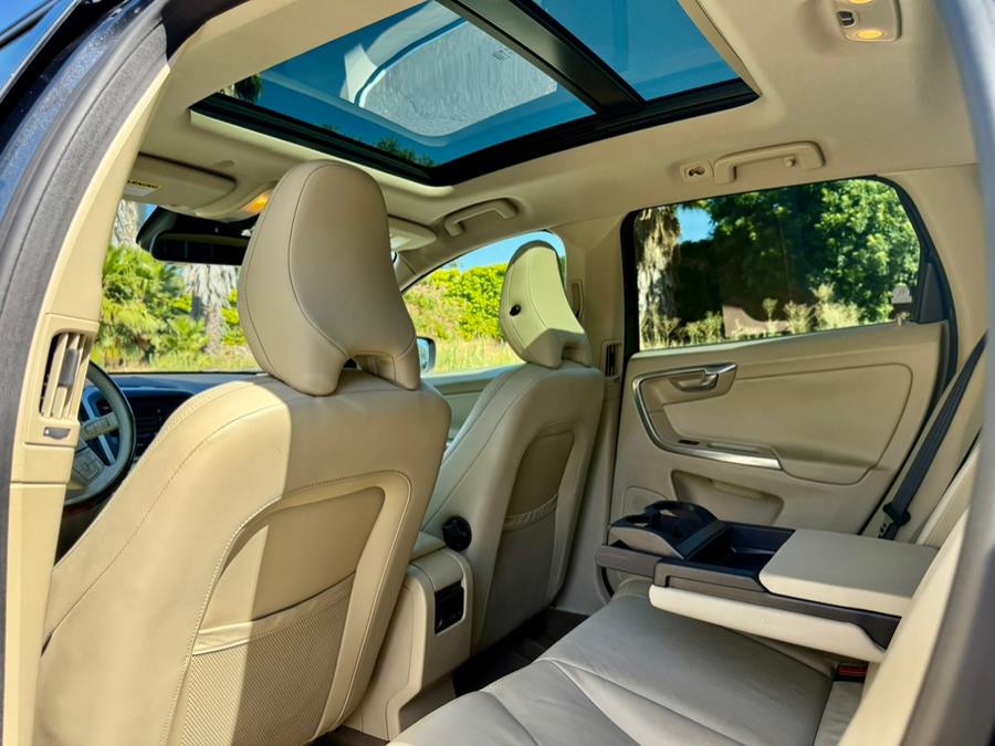 2013 Volvo XC60 FWD 4dr 3.2L Premier Plus PZEV, available for sale in Tarzana, California | Ivanna Auto. Tarzana, California 2013 Volvo XC60 FWD 4dr 3.2L Premier Plus PZEV, available for sale in Tarzana, California | Ivanna Auto. Tarzana, California