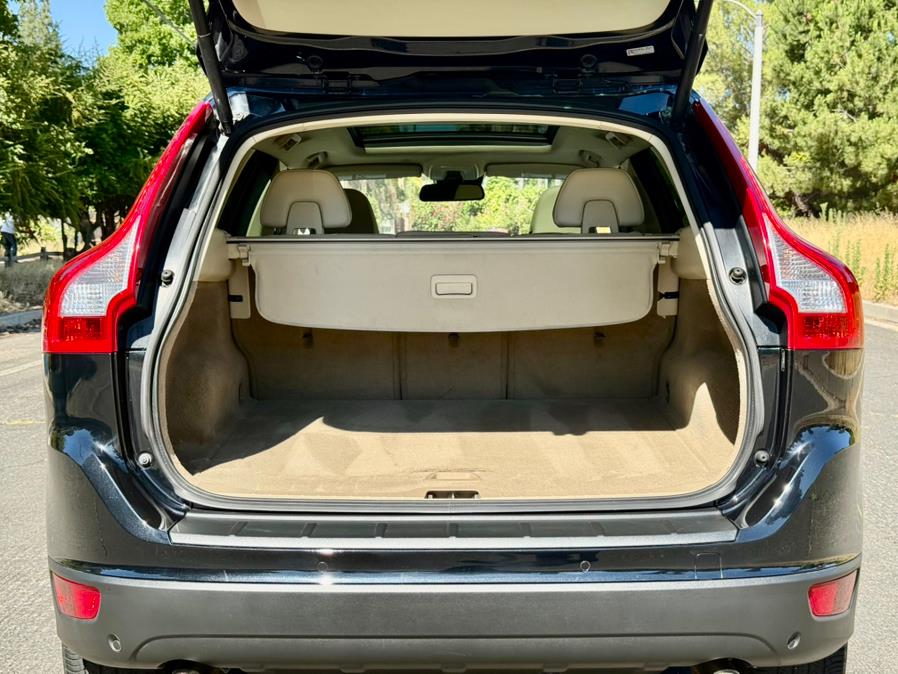 2013 Volvo XC60 FWD 4dr 3.2L Premier Plus PZEV, available for sale in Tarzana, California | Ivanna Auto. Tarzana, California 2013 Volvo XC60 FWD 4dr 3.2L Premier Plus PZEV, available for sale in Tarzana, California | Ivanna Auto. Tarzana, California
