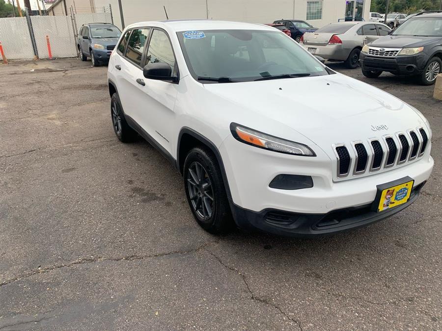 2014 Jeep Cherokee Sport, available for sale in Wolcott, New York | Auto Hunter CNY. Wolcott, New York 2014 Jeep Cherokee Sport, available for sale in Wolcott, New York | Auto Hunter CNY. Wolcott, New York