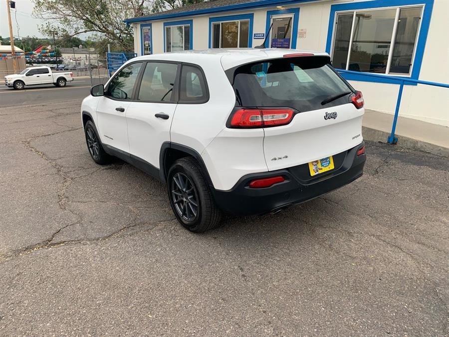 2014 Jeep Cherokee Sport, available for sale in Wolcott, New York | Auto Hunter CNY. Wolcott, New York 2014 Jeep Cherokee Sport, available for sale in Wolcott, New York | Auto Hunter CNY. Wolcott, New York