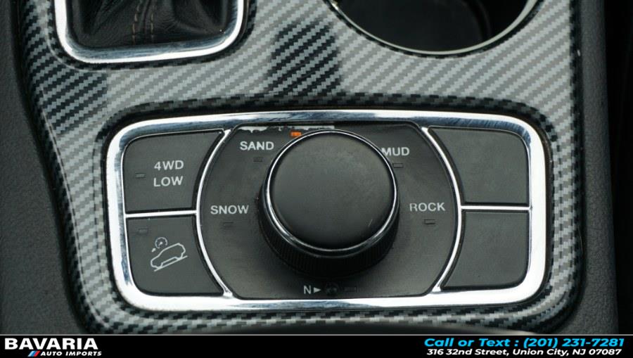 2016 Jeep Grand Cherokee 4WD 4dr Limited, available for sale in Union City, New Jersey | Bavaria Auto Imports. Union City, New Jersey 2016 Jeep Grand Cherokee 4WD 4dr Limited, available for sale in Union City, New Jersey | Bavaria Auto Imports. Union City, New Jersey