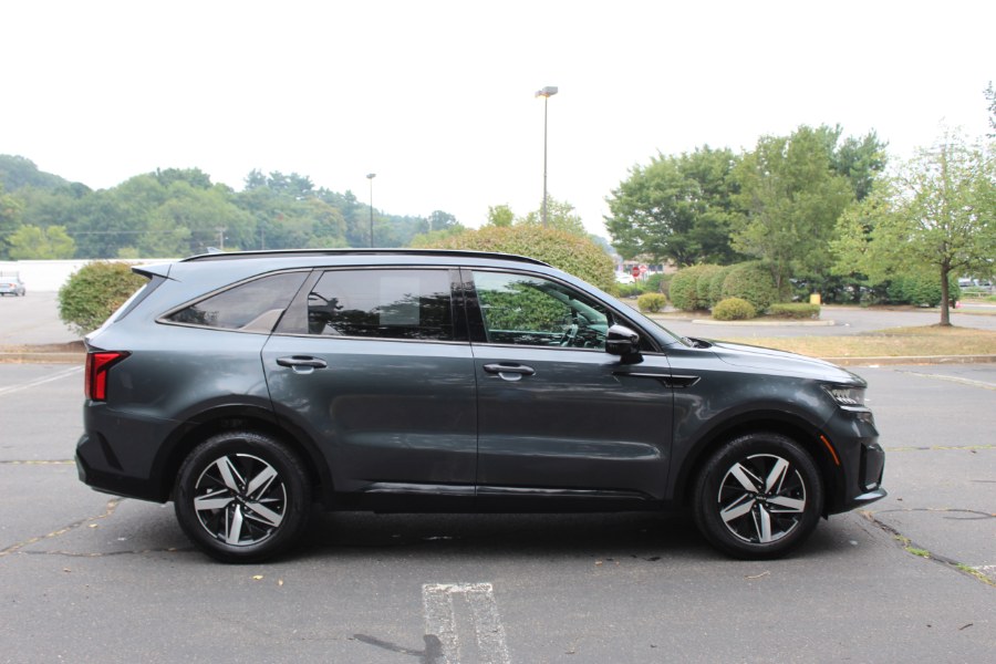 2022 Kia Sorento S FWD, available for sale in New Britain, Connecticut | Universal Motors LLC. New Britain, Connecticut 2022 Kia Sorento S FWD, available for sale in New Britain, Connecticut | Universal Motors LLC. New Britain, Connecticut