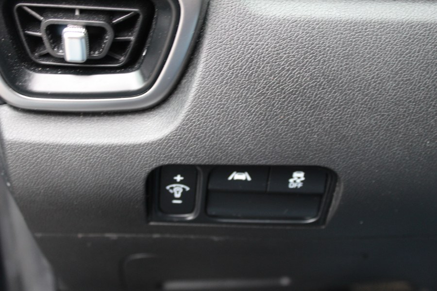 2022 Kia Sorento S FWD, available for sale in New Britain, Connecticut | Universal Motors LLC. New Britain, Connecticut 2022 Kia Sorento S FWD, available for sale in New Britain, Connecticut | Universal Motors LLC. New Britain, Connecticut