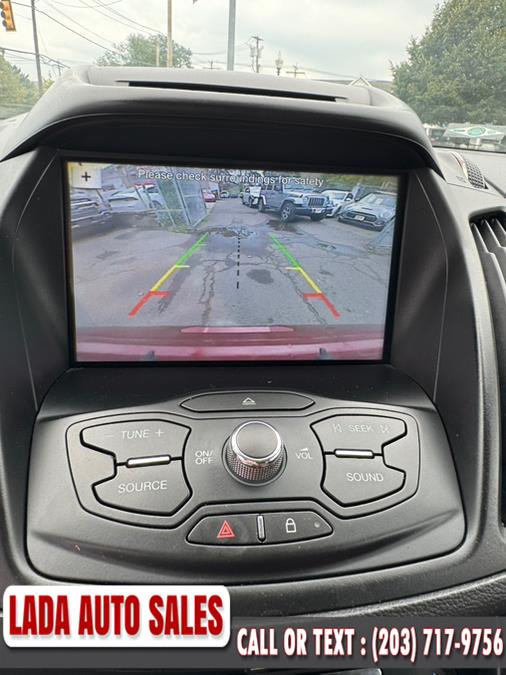 2016 Ford Escape 4WD 4dr SE, available for sale in Bridgeport, Connecticut | Lada Auto Sales. Bridgeport, Connecticut 2016 Ford Escape 4WD 4dr SE, available for sale in Bridgeport, Connecticut | Lada Auto Sales. Bridgeport, Connecticut