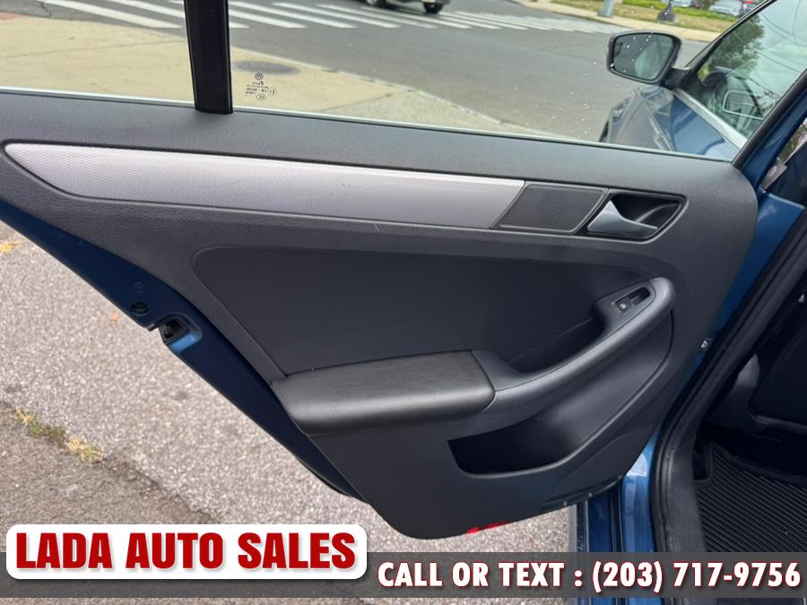 2017 Volkswagen Jetta 1.4T SE Auto, available for sale in Bridgeport, Connecticut | Lada Auto Sales. Bridgeport, Connecticut 2017 Volkswagen Jetta 1.4T SE Auto, available for sale in Bridgeport, Connecticut | Lada Auto Sales. Bridgeport, Connecticut