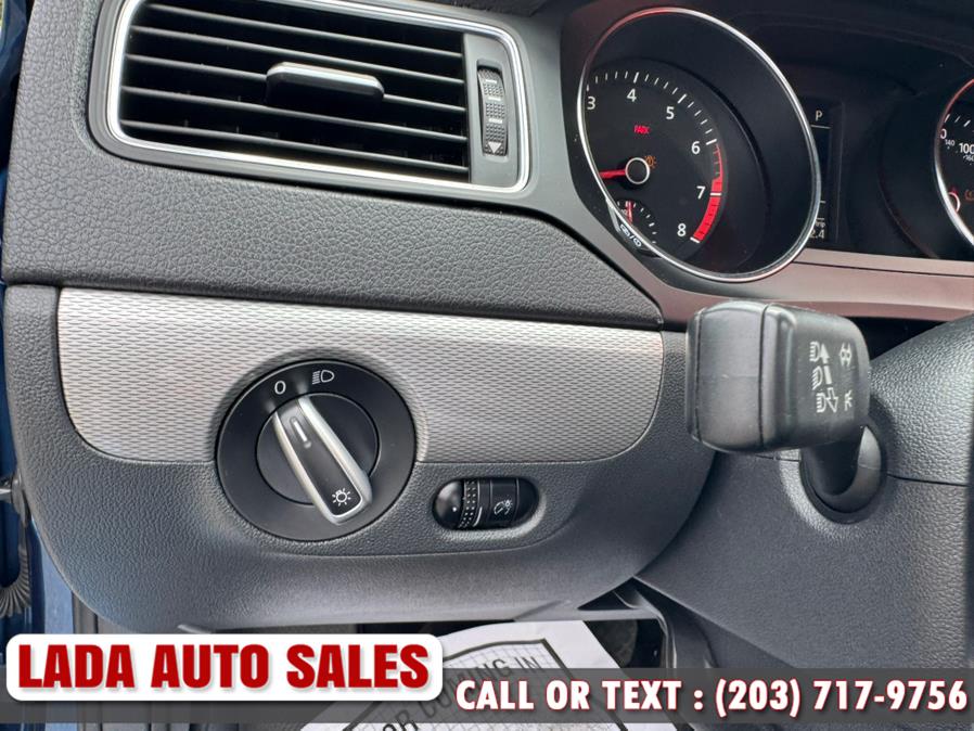 2017 Volkswagen Jetta 1.4T SE Auto, available for sale in Bridgeport, Connecticut | Lada Auto Sales. Bridgeport, Connecticut 2017 Volkswagen Jetta 1.4T SE Auto, available for sale in Bridgeport, Connecticut | Lada Auto Sales. Bridgeport, Connecticut
