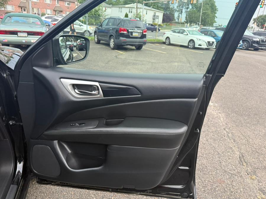 2018 Nissan Pathfinder 4x4 S, available for sale in Philadelphia, Pennsylvania | Eugen's Auto Sales & Repairs. Philadelphia, Pennsylvania 2018 Nissan Pathfinder 4x4 S, available for sale in Philadelphia, Pennsylvania | Eugen's Auto Sales & Repairs. Philadelphia, Pennsylvania