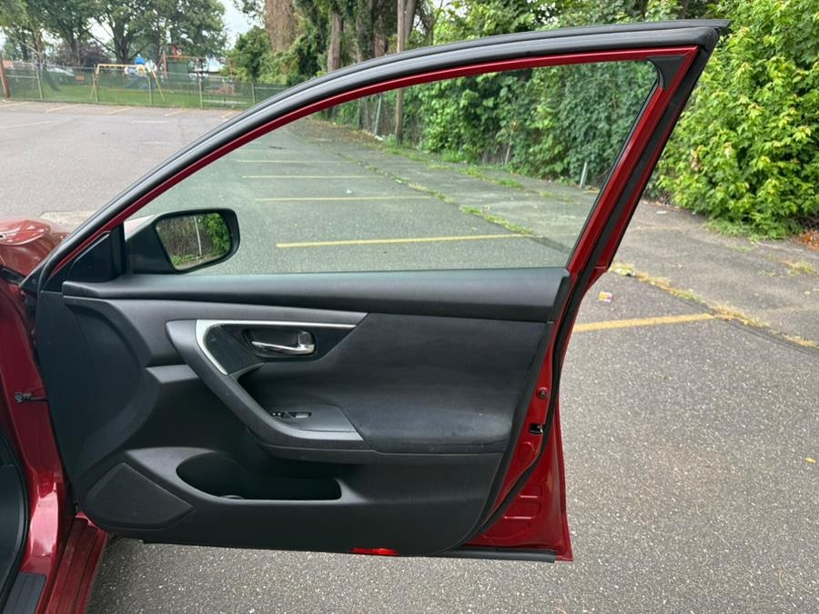 2014 Nissan Altima 4dr Sdn I4 2.5, available for sale in Philadelphia, Pennsylvania | Eugen's Auto Sales & Repairs. Philadelphia, Pennsylvania 2014 Nissan Altima 4dr Sdn I4 2.5, available for sale in Philadelphia, Pennsylvania | Eugen's Auto Sales & Repairs. Philadelphia, Pennsylvania