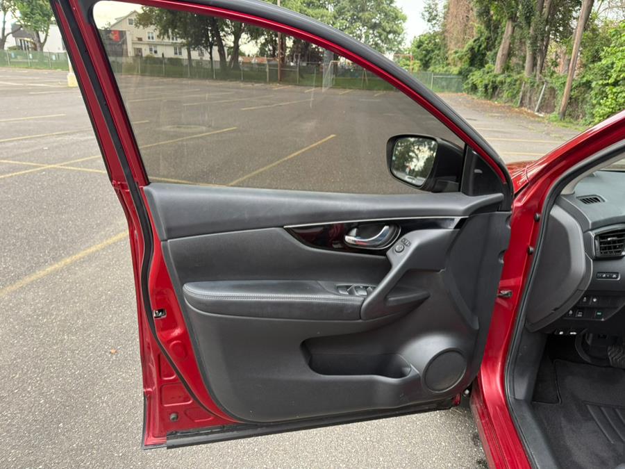 2019 Nissan Rogue Sport AWD SL, available for sale in Philadelphia, Pennsylvania | Eugen's Auto Sales & Repairs. Philadelphia, Pennsylvania 2019 Nissan Rogue Sport AWD SL, available for sale in Philadelphia, Pennsylvania | Eugen's Auto Sales & Repairs. Philadelphia, Pennsylvania