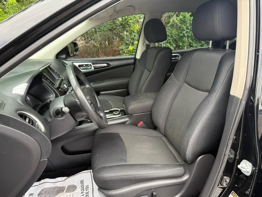 2017 Nissan Pathfinder 4x4 SV, available for sale in Philadelphia, Pennsylvania | Eugen's Auto Sales & Repairs. Philadelphia, Pennsylvania 2017 Nissan Pathfinder 4x4 SV, available for sale in Philadelphia, Pennsylvania | Eugen's Auto Sales & Repairs. Philadelphia, Pennsylvania