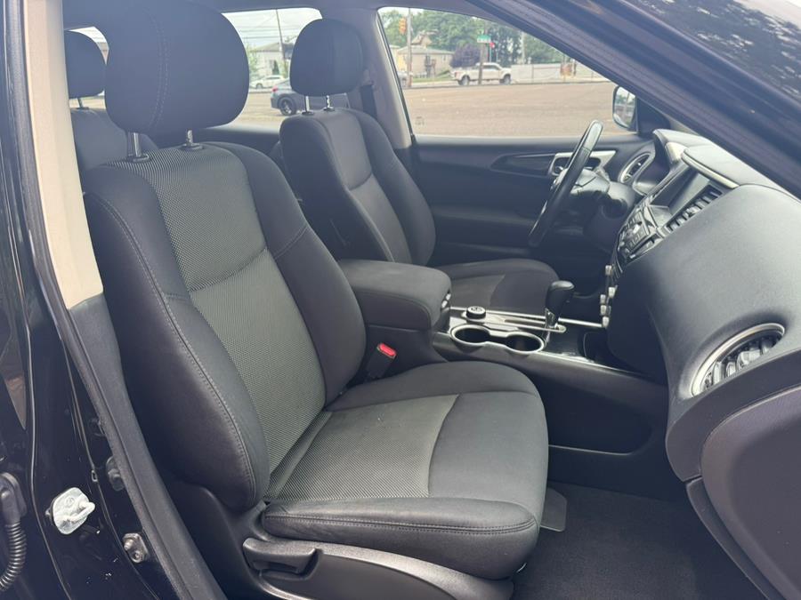 2017 Nissan Pathfinder 4x4 SV, available for sale in Philadelphia, Pennsylvania | Eugen's Auto Sales & Repairs. Philadelphia, Pennsylvania 2017 Nissan Pathfinder 4x4 SV, available for sale in Philadelphia, Pennsylvania | Eugen's Auto Sales & Repairs. Philadelphia, Pennsylvania