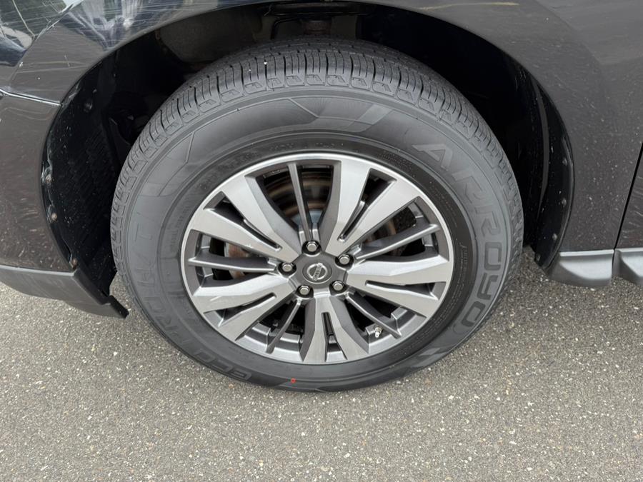 2017 Nissan Pathfinder 4x4 SV, available for sale in Philadelphia, Pennsylvania | Eugen's Auto Sales & Repairs. Philadelphia, Pennsylvania 2017 Nissan Pathfinder 4x4 SV, available for sale in Philadelphia, Pennsylvania | Eugen's Auto Sales & Repairs. Philadelphia, Pennsylvania