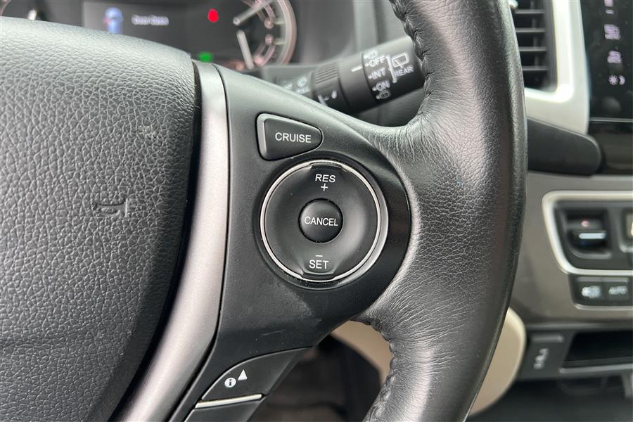 2016 Honda Pilot AWD 4dr EX-L w/Navi, available for sale in Lindenhurst, New York | Power Motor Group. Lindenhurst, New York 2016 Honda Pilot AWD 4dr EX-L w/Navi, available for sale in Lindenhurst, New York | Power Motor Group. Lindenhurst, New York