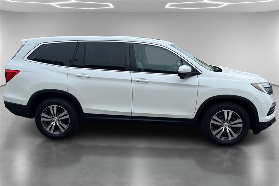 2016 Honda Pilot AWD 4dr EX-L w/Navi, available for sale in Lindenhurst, New York | Power Motor Group. Lindenhurst, New York 2016 Honda Pilot AWD 4dr EX-L w/Navi, available for sale in Lindenhurst, New York | Power Motor Group. Lindenhurst, New York