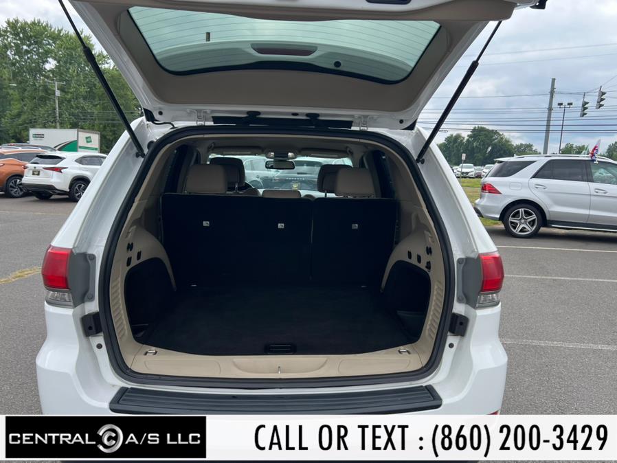 2014 Jeep Grand Cherokee 4WD 4dr Laredo, available for sale in East Windsor, Connecticut | Central A/S LLC. East Windsor, Connecticut 2014 Jeep Grand Cherokee 4WD 4dr Laredo, available for sale in East Windsor, Connecticut | Central A/S LLC. East Windsor, Connecticut