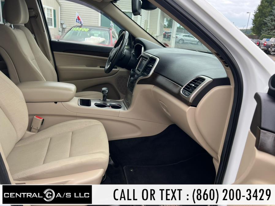 2014 Jeep Grand Cherokee 4WD 4dr Laredo, available for sale in East Windsor, Connecticut | Central A/S LLC. East Windsor, Connecticut 2014 Jeep Grand Cherokee 4WD 4dr Laredo, available for sale in East Windsor, Connecticut | Central A/S LLC. East Windsor, Connecticut