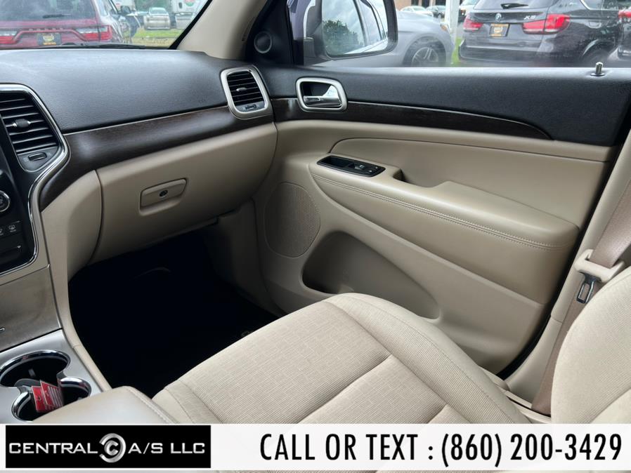 2014 Jeep Grand Cherokee 4WD 4dr Laredo, available for sale in East Windsor, Connecticut | Central A/S LLC. East Windsor, Connecticut 2014 Jeep Grand Cherokee 4WD 4dr Laredo, available for sale in East Windsor, Connecticut | Central A/S LLC. East Windsor, Connecticut