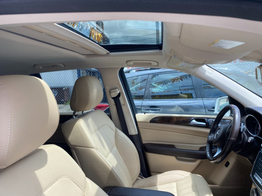 2016 Mercedes-Benz GLE 4MATIC 4dr GLE 350, available for sale in Middle Village, New York | Middle Village Motors . Middle Village, New York 2016 Mercedes-Benz GLE 4MATIC 4dr GLE 350, available for sale in Middle Village, New York | Middle Village Motors . Middle Village, New York