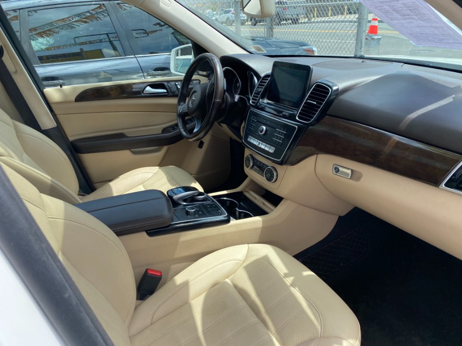2016 Mercedes-Benz GLE 4MATIC 4dr GLE 350, available for sale in Middle Village, New York | Middle Village Motors . Middle Village, New York 2016 Mercedes-Benz GLE 4MATIC 4dr GLE 350, available for sale in Middle Village, New York | Middle Village Motors . Middle Village, New York