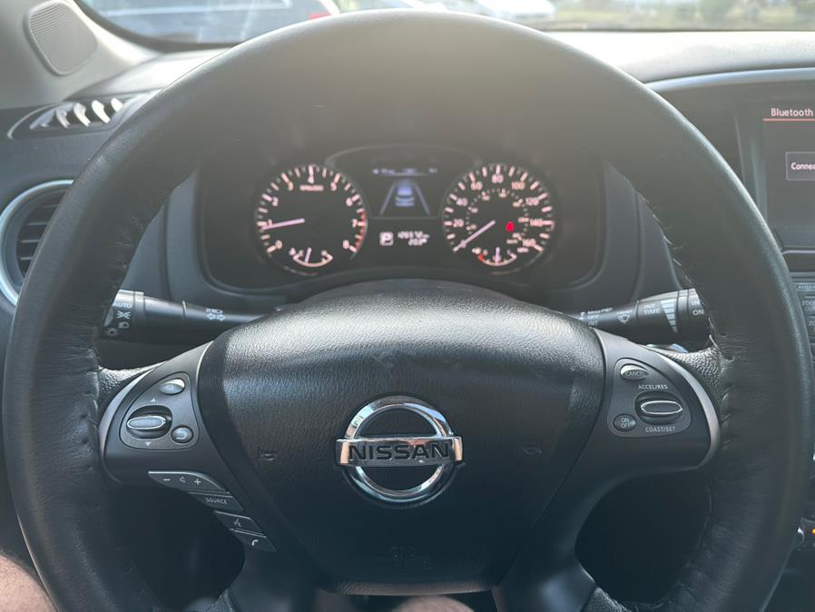 2014 Ford Explorer 4WD 4dr XLT, available for sale in New Britain, Connecticut | Central Auto Sales & Service. New Britain, Connecticut 2014 Ford Explorer 4WD 4dr XLT, available for sale in New Britain, Connecticut | Central Auto Sales & Service. New Britain, Connecticut