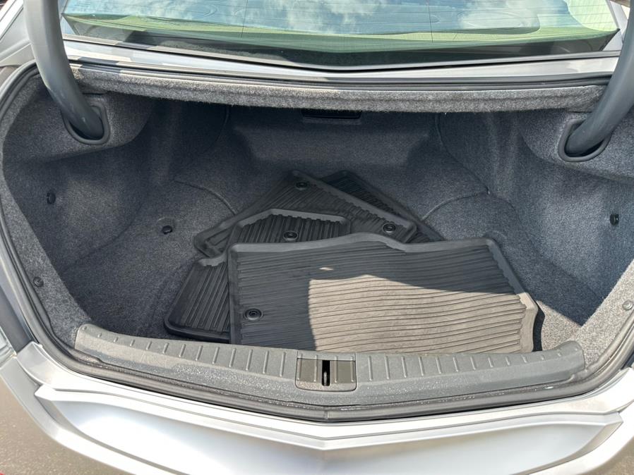 2011 Acura TL 4dr Sdn 2WD, available for sale in South Windsor, Connecticut | Mike And Tony Auto Sales, Inc. South Windsor, Connecticut 2011 Acura TL 4dr Sdn 2WD, available for sale in South Windsor, Connecticut | Mike And Tony Auto Sales, Inc. South Windsor, Connecticut