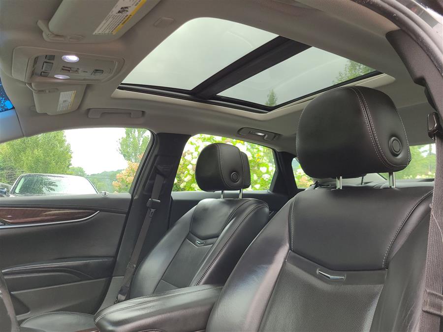 2013 Cadillac XTS 4dr Sdn Luxury FWD, available for sale in Canton, Connecticut | Lava Motors. Canton, Connecticut 2013 Cadillac XTS 4dr Sdn Luxury FWD, available for sale in Canton, Connecticut | Lava Motors. Canton, Connecticut