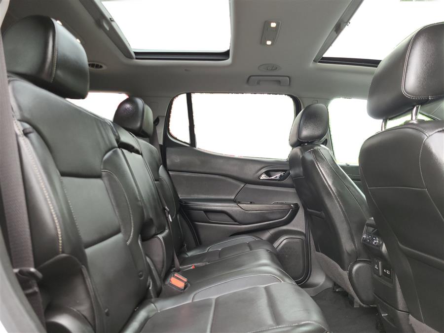 2020 GMC Acadia AWD 4dr SLT, available for sale in Canton, Connecticut | Lava Motors. Canton, Connecticut 2020 GMC Acadia AWD 4dr SLT, available for sale in Canton, Connecticut | Lava Motors. Canton, Connecticut
