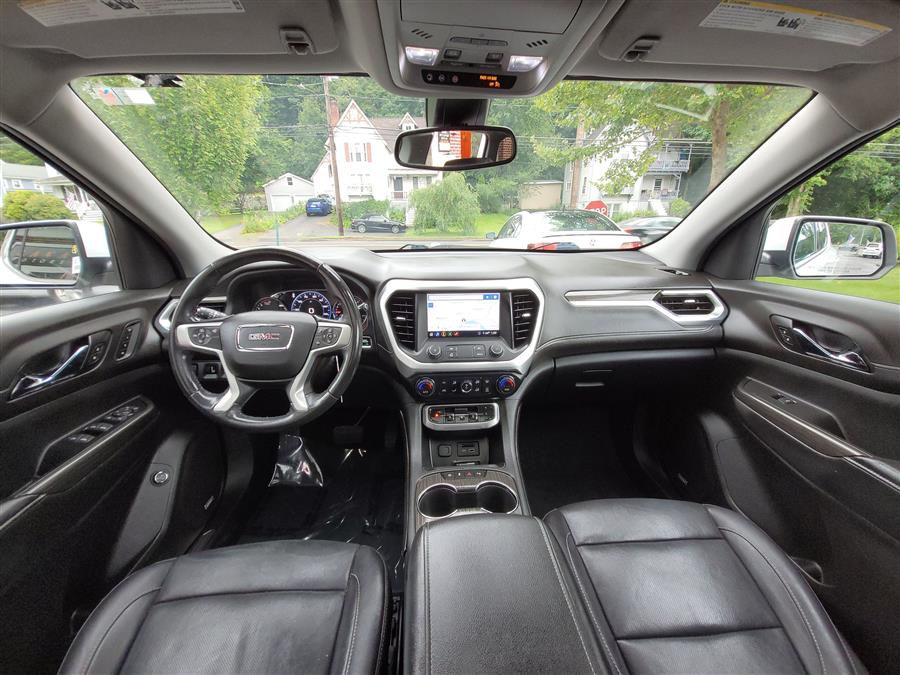 2020 GMC Acadia AWD 4dr SLT, available for sale in Canton, Connecticut | Lava Motors. Canton, Connecticut 2020 GMC Acadia AWD 4dr SLT, available for sale in Canton, Connecticut | Lava Motors. Canton, Connecticut
