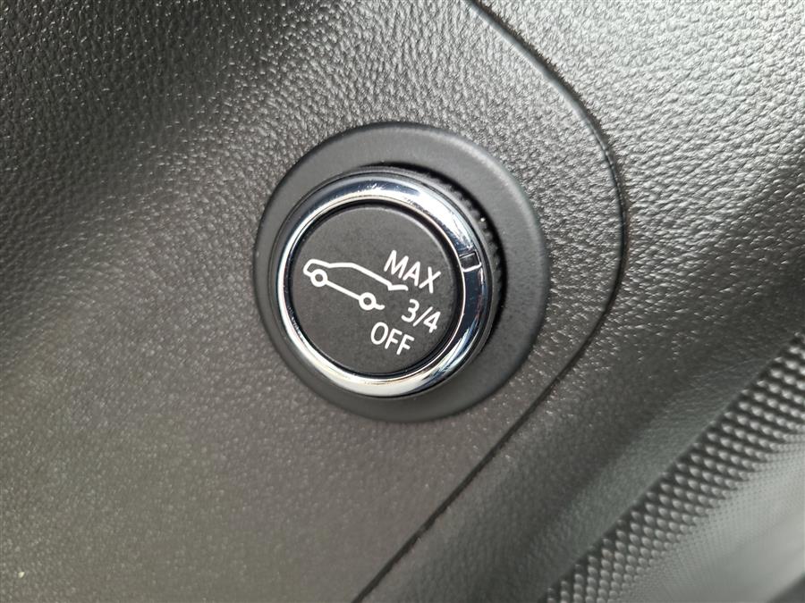 2020 GMC Acadia AWD 4dr SLT, available for sale in Canton, Connecticut | Lava Motors. Canton, Connecticut 2020 GMC Acadia AWD 4dr SLT, available for sale in Canton, Connecticut | Lava Motors. Canton, Connecticut
