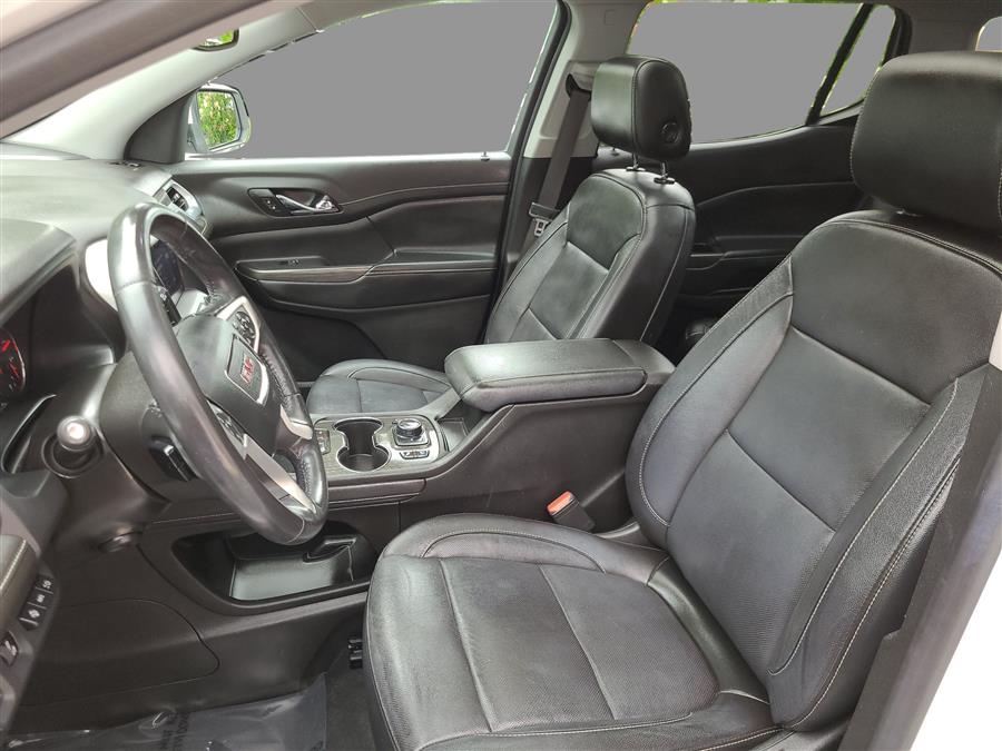 2020 GMC Acadia AWD 4dr SLT, available for sale in Canton, Connecticut | Lava Motors. Canton, Connecticut 2020 GMC Acadia AWD 4dr SLT, available for sale in Canton, Connecticut | Lava Motors. Canton, Connecticut