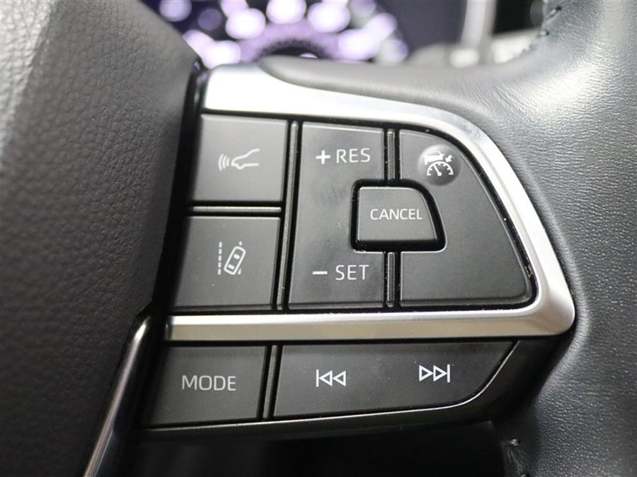 2020 Toyota Highlander XLE photo 28