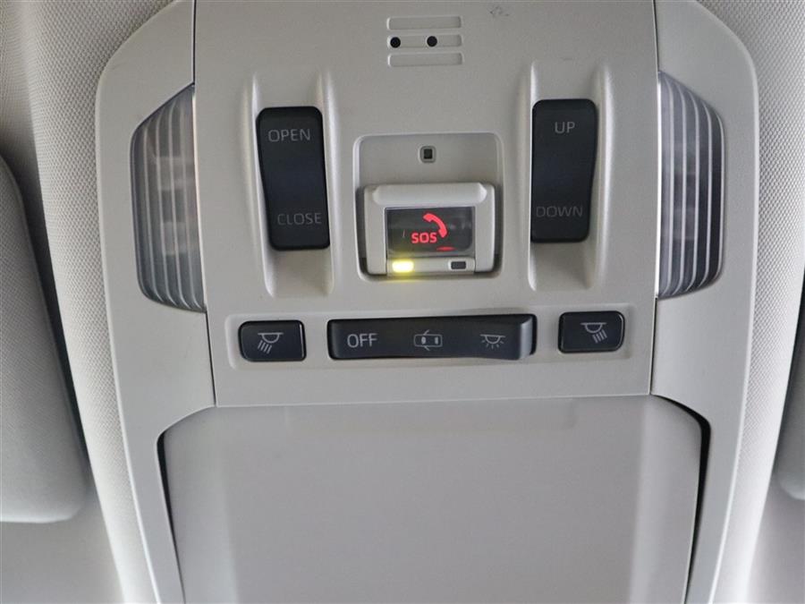 2020 Toyota Highlander XLE photo 34