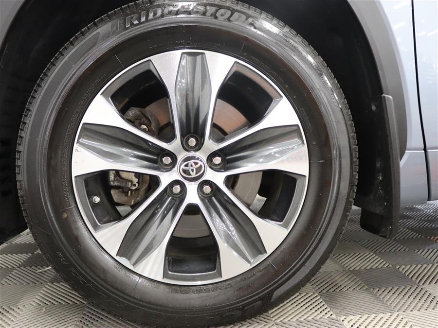 2020 Toyota Highlander XLE photo 39