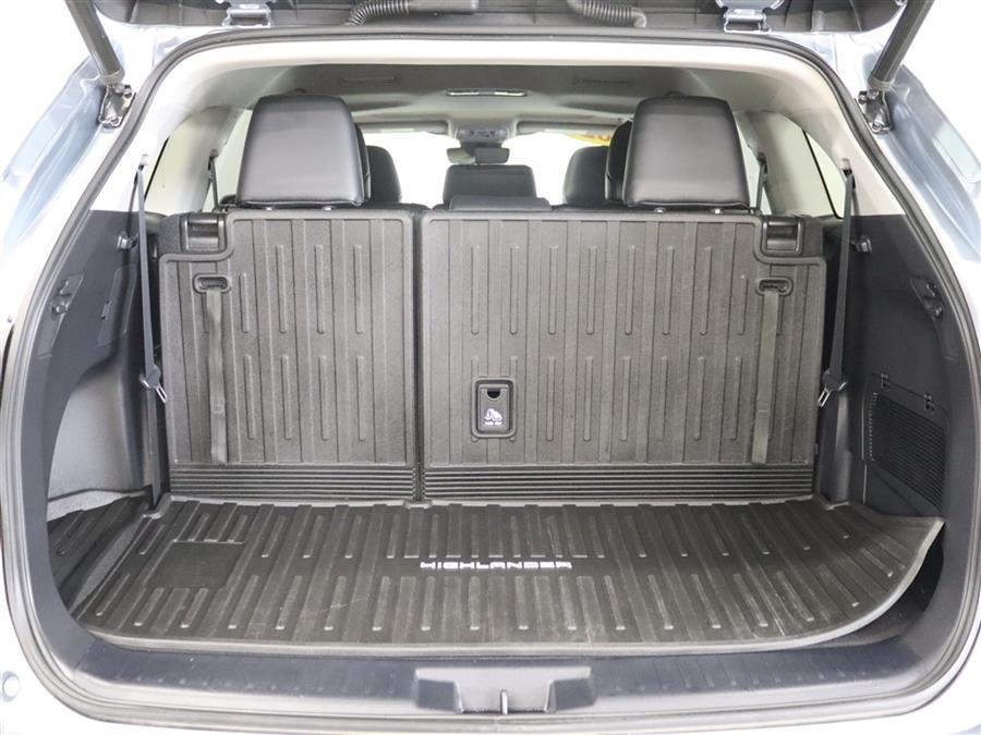 2020 Toyota Highlander XLE photo 4