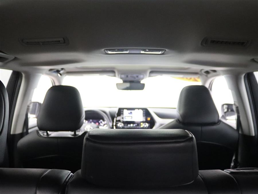 2020 Toyota Highlander XLE photo 5