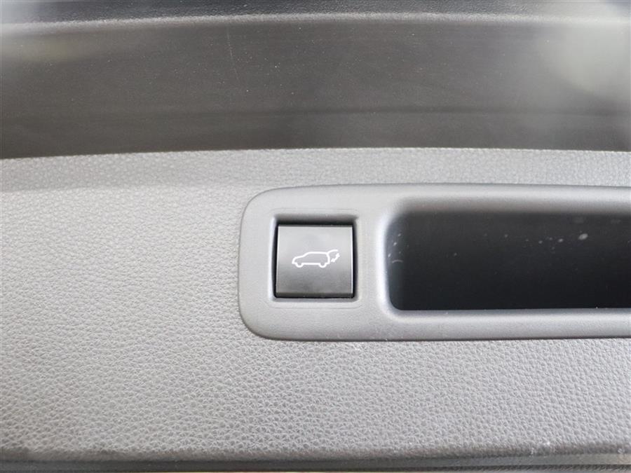 2020 Toyota Highlander XLE photo 6