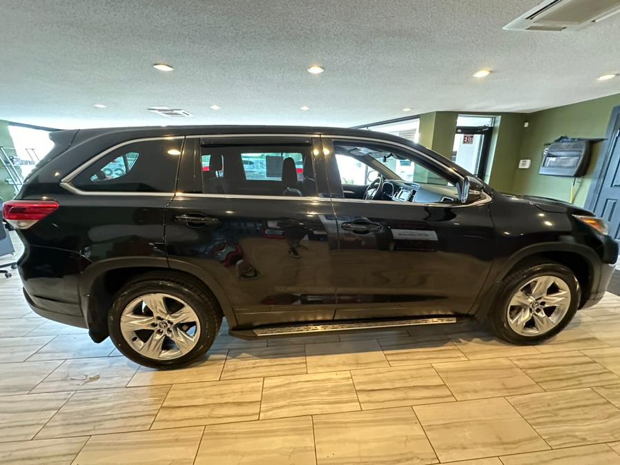 2019 Toyota Highlander LE V6 AWD (Natl), available for sale in West Hartford, Connecticut | AutoMax. West Hartford, Connecticut 2019 Toyota Highlander LE V6 AWD (Natl), available for sale in West Hartford, Connecticut | AutoMax. West Hartford, Connecticut