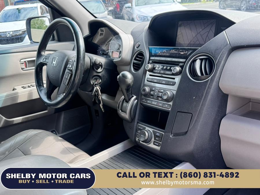 2015 Honda Pilot 4WD 4dr Touring w/RES & Navi, available for sale in Springfield, Massachusetts | Shelby Motor Cars. Springfield, Massachusetts 2015 Honda Pilot 4WD 4dr Touring w/RES & Navi, available for sale in Springfield, Massachusetts | Shelby Motor Cars. Springfield, Massachusetts