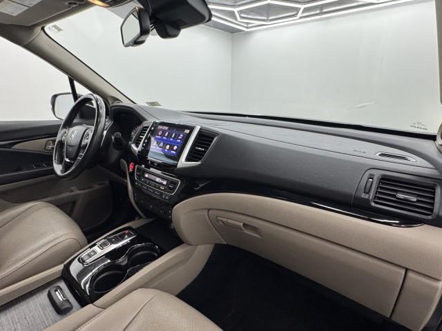2016 Honda Pilot Elite AWD, available for sale in Maple Shade, New Jersey | Car Revolution. Maple Shade, New Jersey 2016 Honda Pilot Elite AWD, available for sale in Maple Shade, New Jersey | Car Revolution. Maple Shade, New Jersey